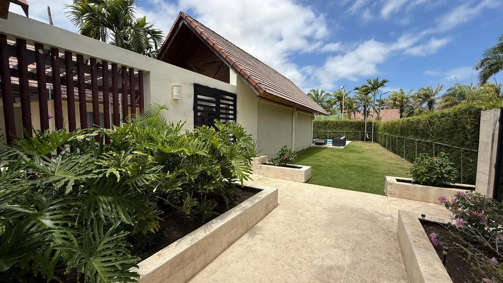 Centrally Exterior Villa Accessible & Pet Friendly Punta Cana